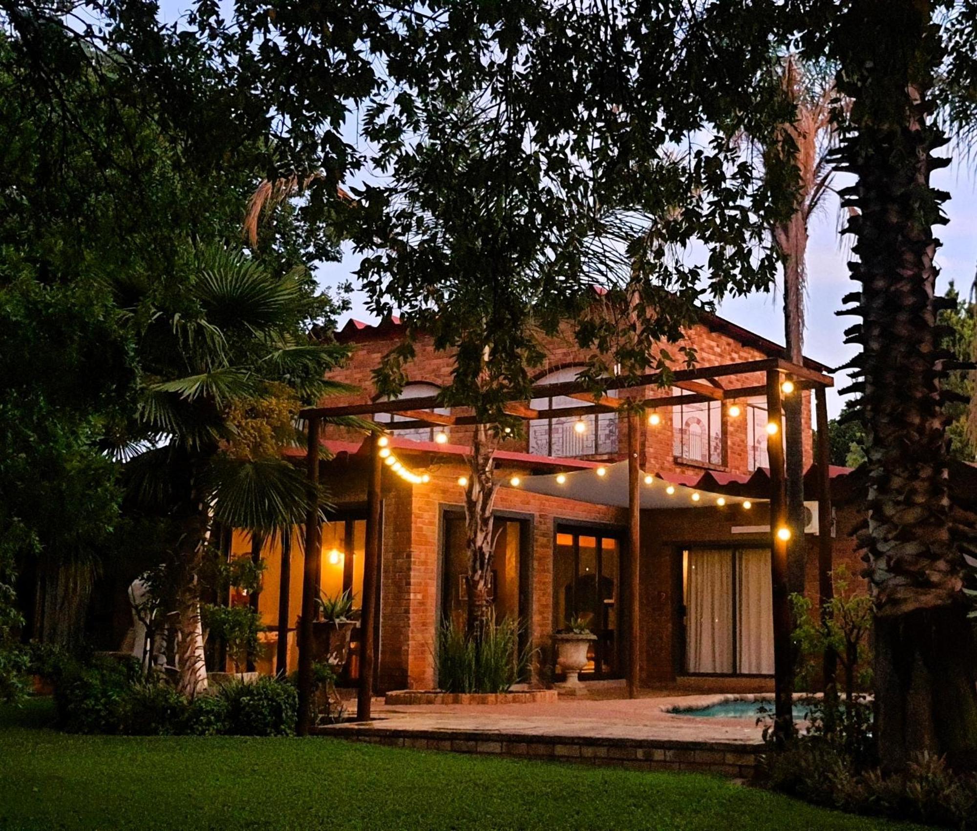 Butlers Crown Hotel Klerksdorp Eksteriør billede